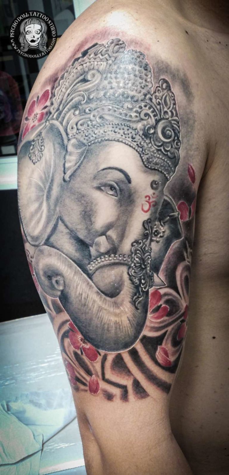 tatuajes seres fantasticos budistas hinduistas