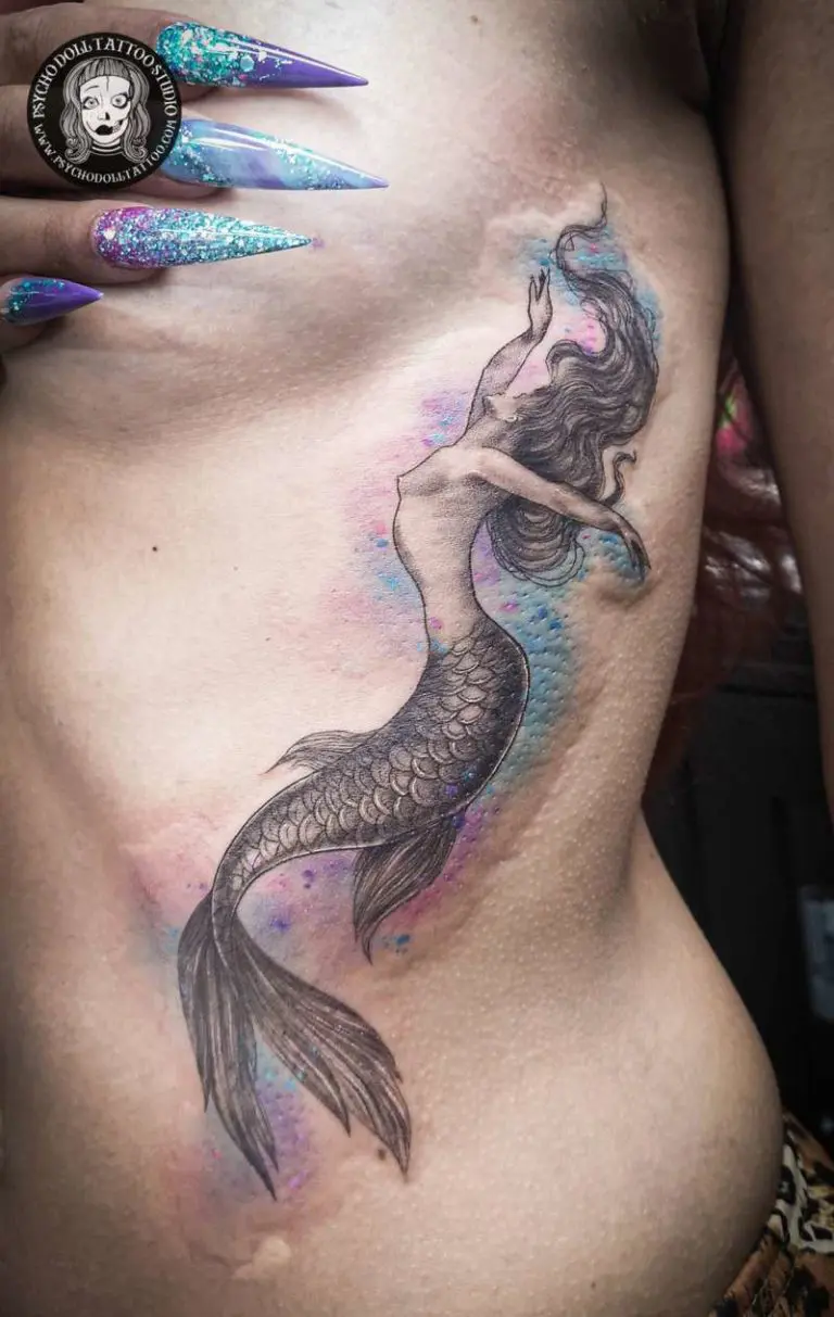 fantastico tatuaggio sirena di esseri mitologici