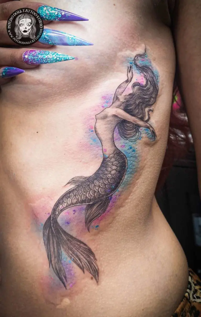 fantastico tatuaggio sirena di esseri mitologici