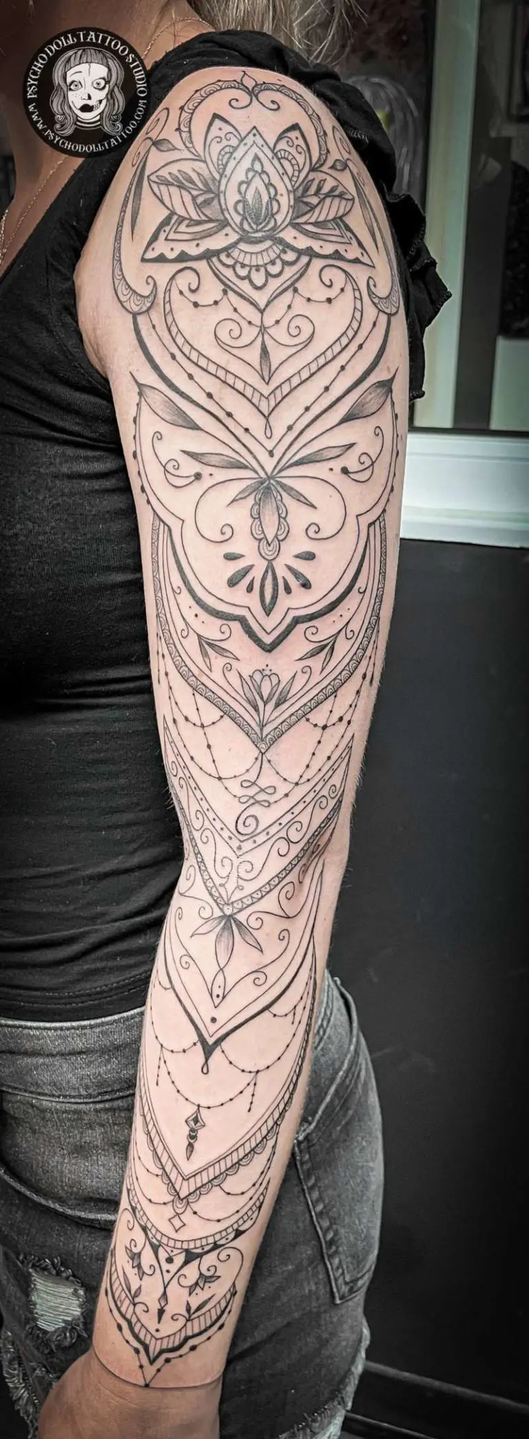 mehndi tattoo decorations
