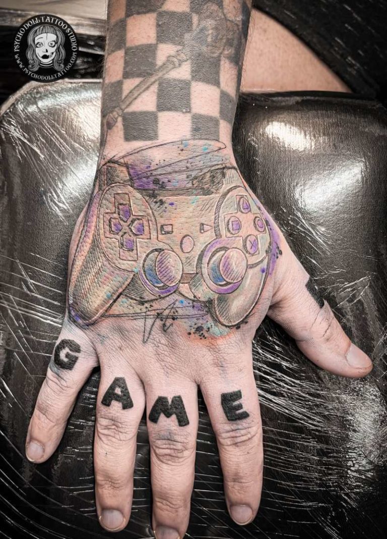 gamer tattoo hand