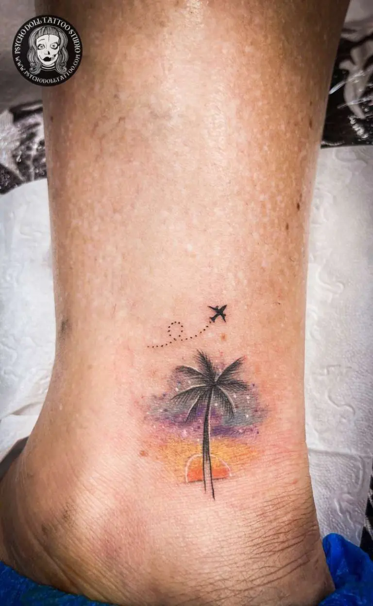 tetovaža palme s ravninom Tetovaža palme s ravninom