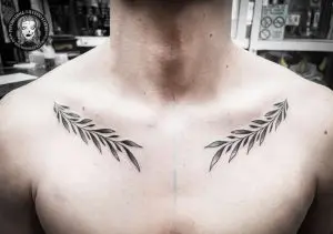 tetovaža lovorovog lista na prsima