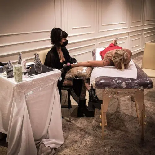 TATOUAGES POUR MARIAGES, ANNIVERSAIRES ET ÉVÉNEMENTS À MAJORQUE​ TATOUAGES POUR MARIAGES, ANNIVERSAIRES ET ÉVÉNEMENTS À MAJORQUE​