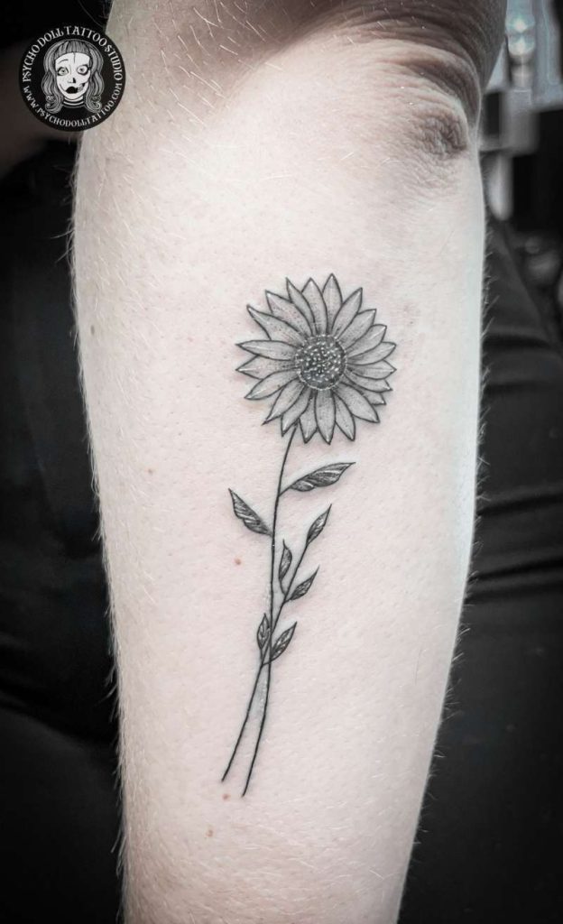 Tatuaje flor retocado