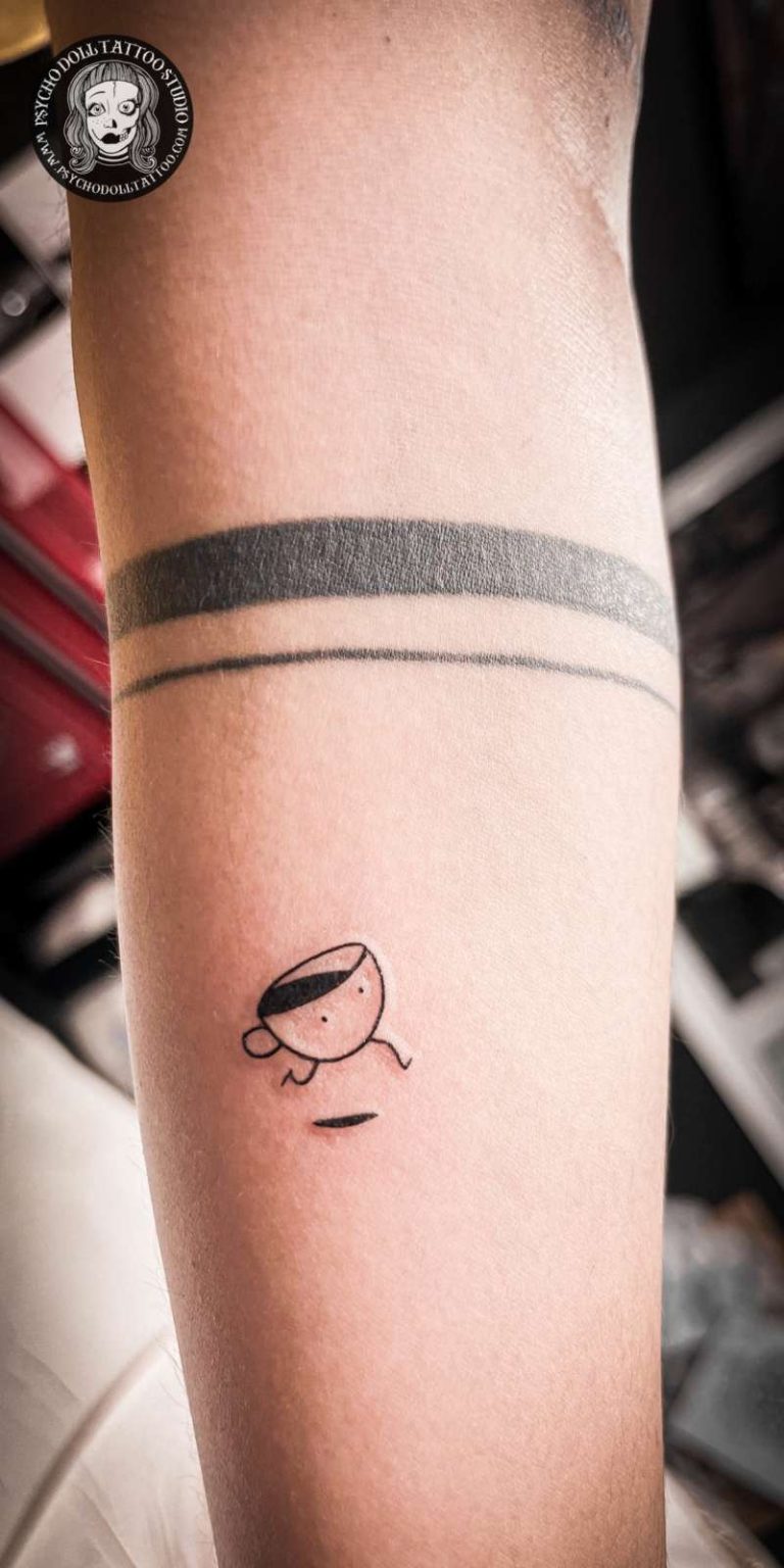 tatuaż z filiżanką kawy