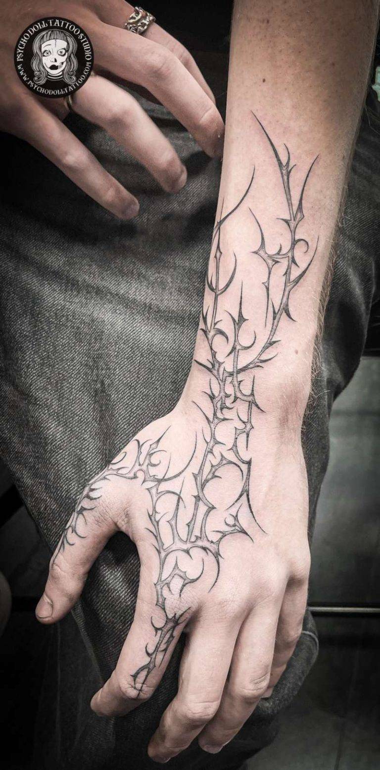 tribal fine line tattoo