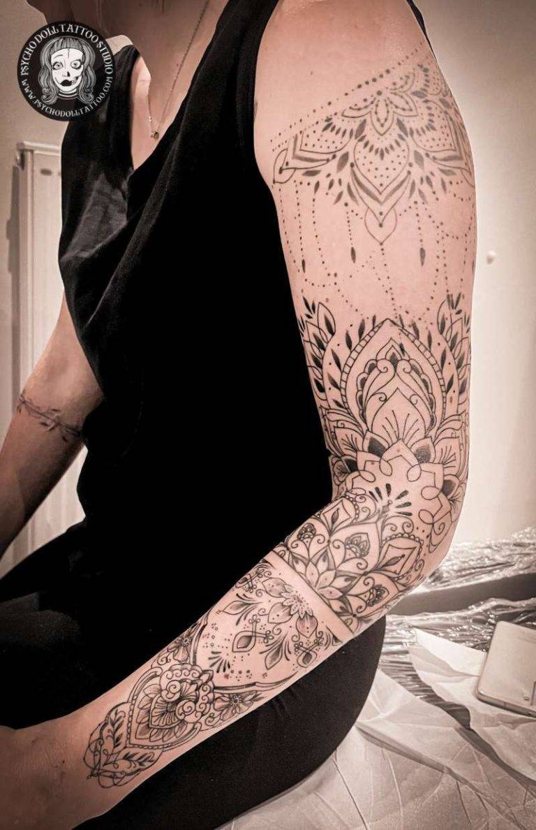 mandala decorative tattoo